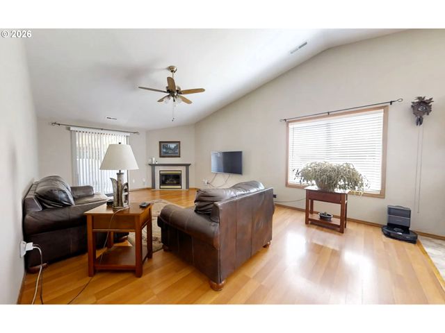 8315 Ne 156TH Ave, Vancouver, WA 98682