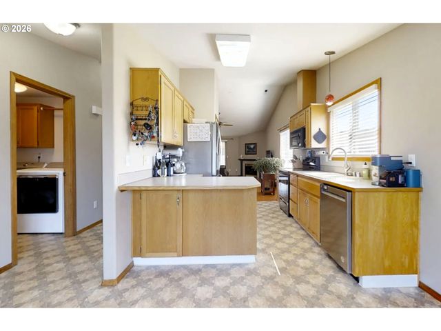 8315 Ne 156TH Ave, Vancouver, WA 98682