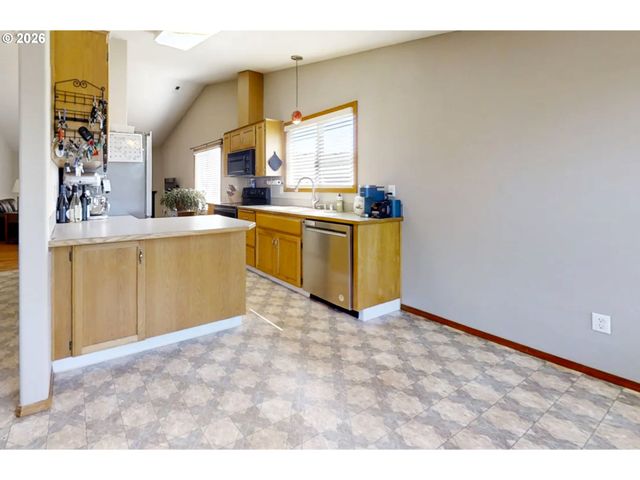 8315 Ne 156TH Ave, Vancouver, WA 98682