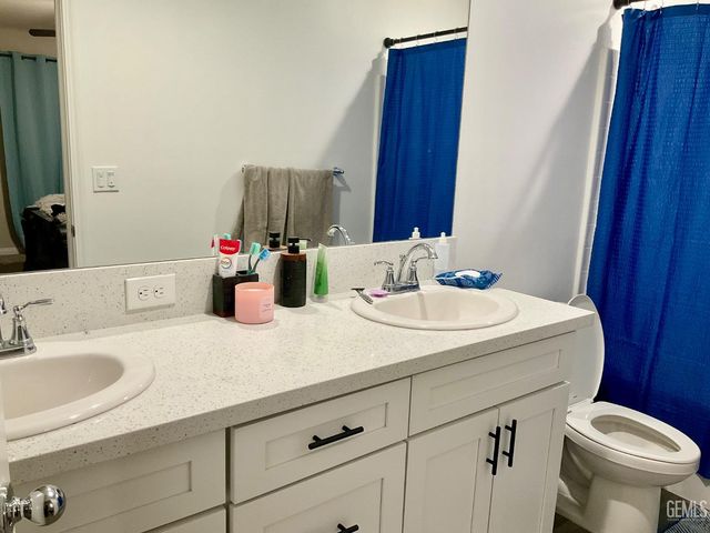 1836 Walnut Drive, Arvin, CA 93203