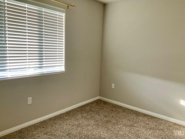 1836 Walnut Drive, Arvin, CA 93203