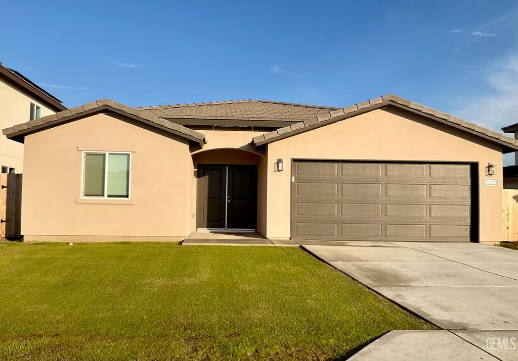 1836 Walnut Drive, Arvin, CA 93203