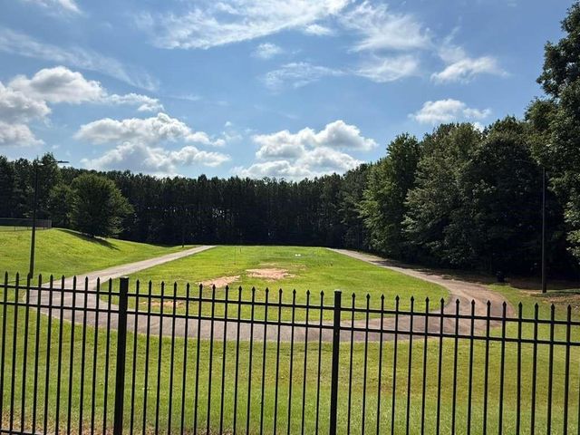 424 Payton Court, Stockbridge, GA 30281