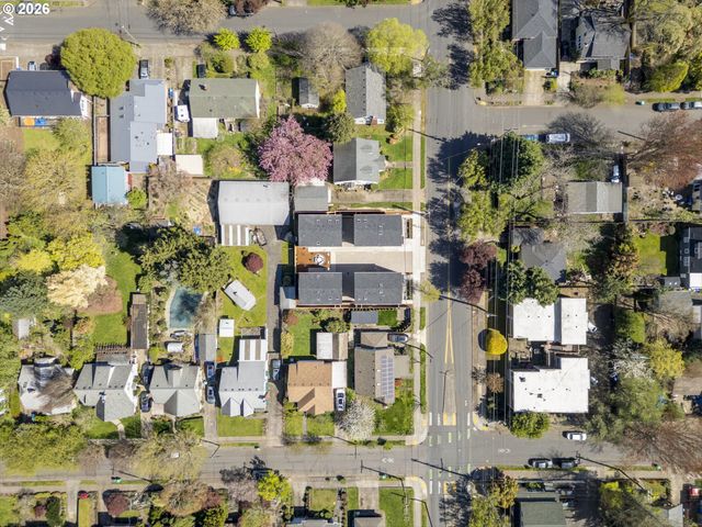5355 Se Stark St Se, Portland, OR 97215