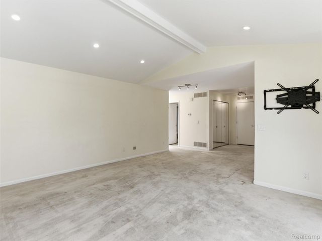 6605 Firestone Court, West Bloomfield Charter Township, MI 48322