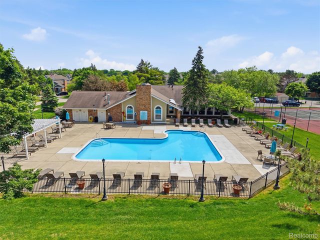 6605 Firestone Court, West Bloomfield Charter Township, MI 48322