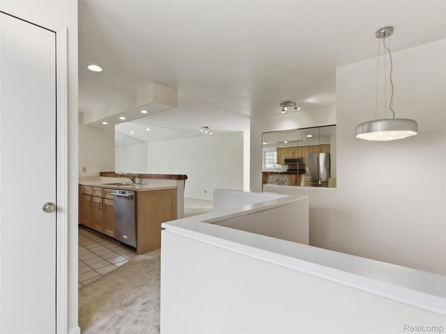 6605 Firestone Court, West Bloomfield Charter Township, MI 48322