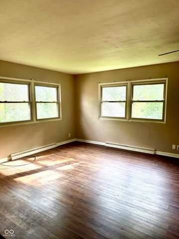 1916 W White River Boulevard, Muncie, IN 47303