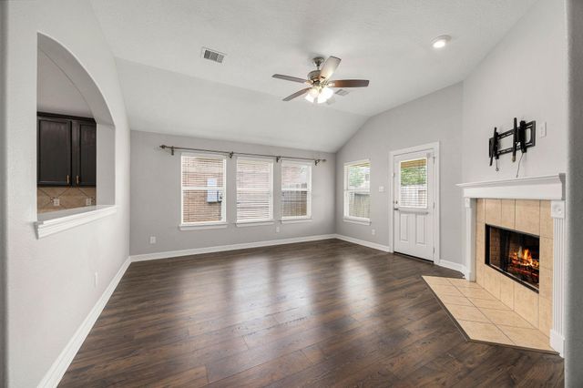 11010 Starling Creek Drive, Richmond, TX 77406