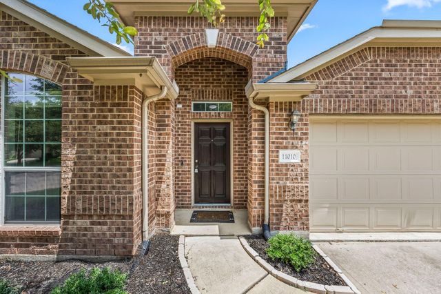 11010 Starling Creek Drive, Richmond, TX 77406