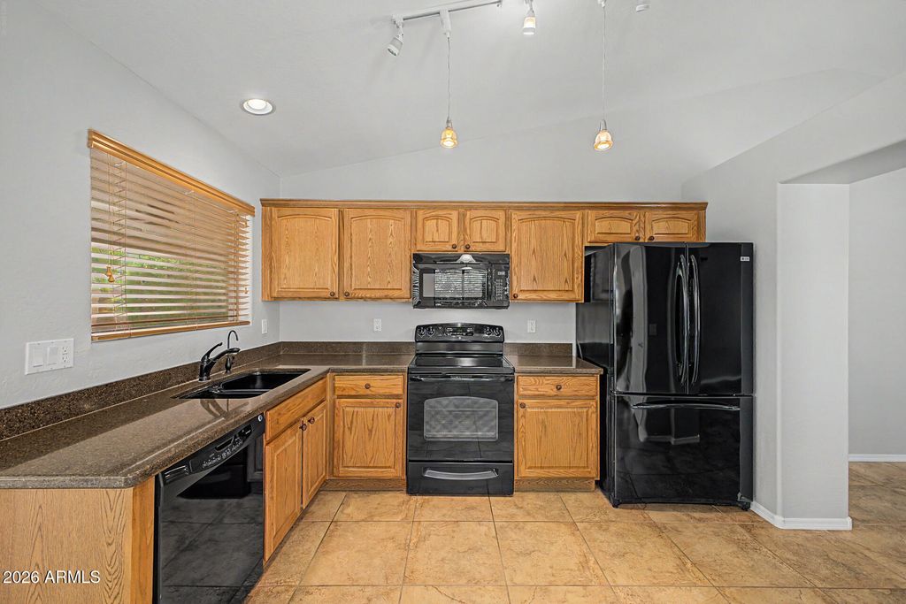 2591 E SANTA MARIA Drive, Casa Grande, AZ 85194 — photo 5
