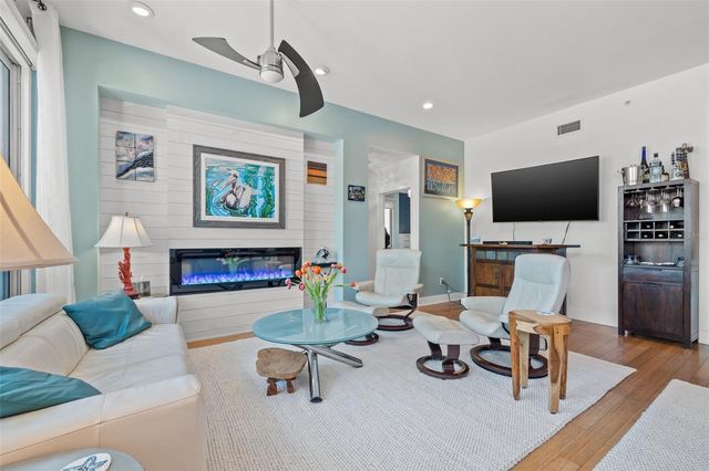 475 2ND STREET N 201, St Petersburg, FL 33701