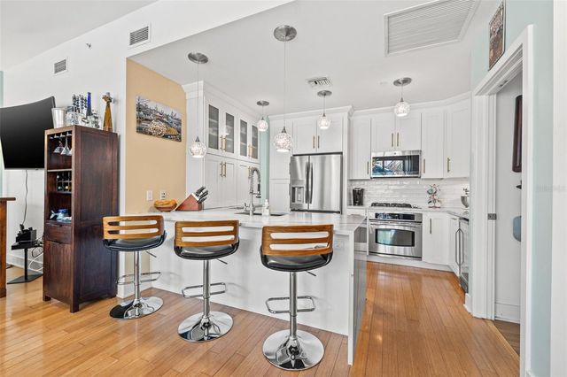 475 2ND STREET N 201, St Petersburg, FL 33701