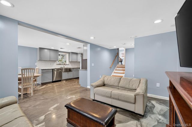 3 Ben Lomond Drive, Middletown, NY 10941