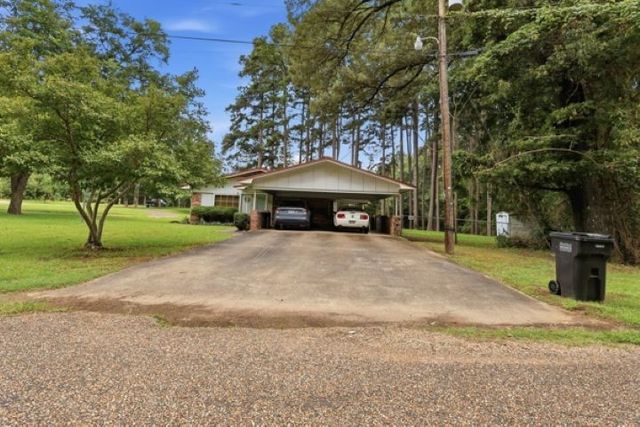 100 County Road 1123, Daingerfield, TX 75638