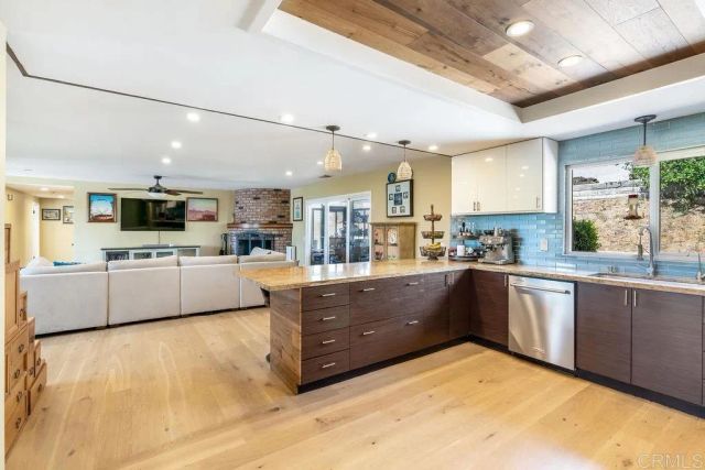 831 Cypress Drive 1, Vista, CA 92084