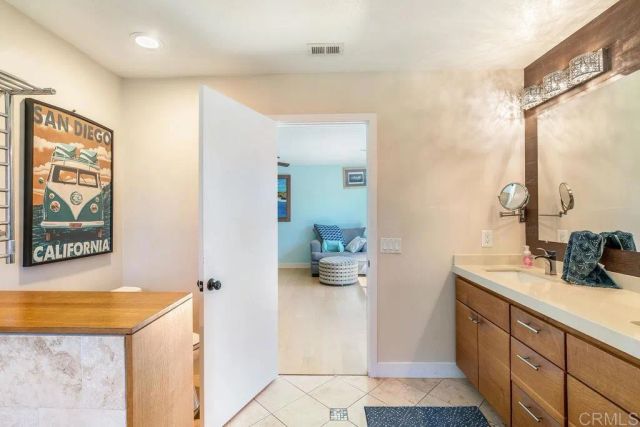 831 Cypress Drive 1, Vista, CA 92084