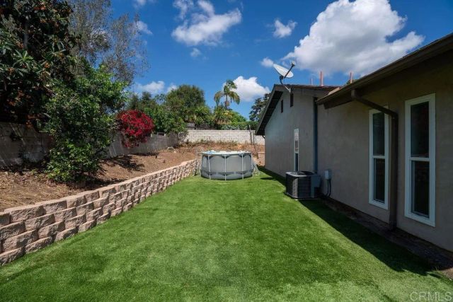 831 Cypress Drive 1, Vista, CA 92084