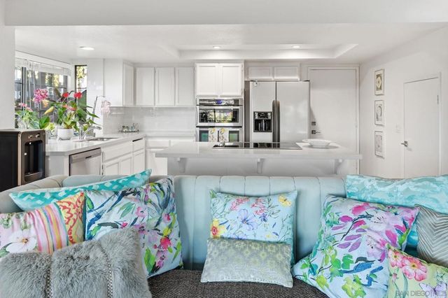 3626 Lorimer Ln, Encinitas, CA 92024