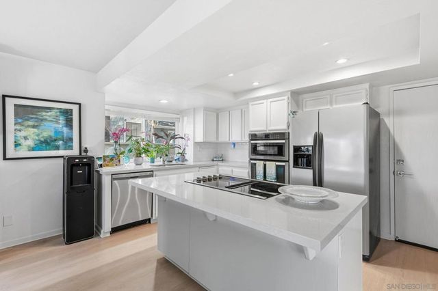 3626 Lorimer Ln, Encinitas, CA 92024