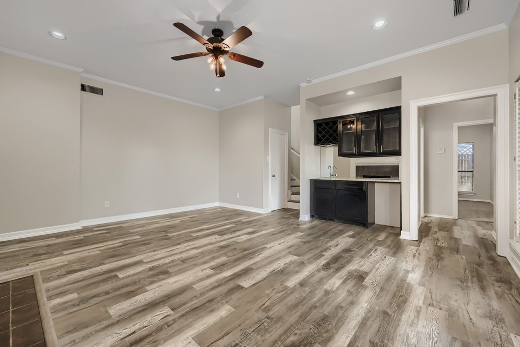 100 Coventry Court, Irving, TX 75061 — photo 5