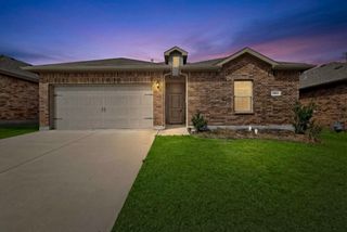 8425 Wildwest Drive, Fort Worth, TX 76131