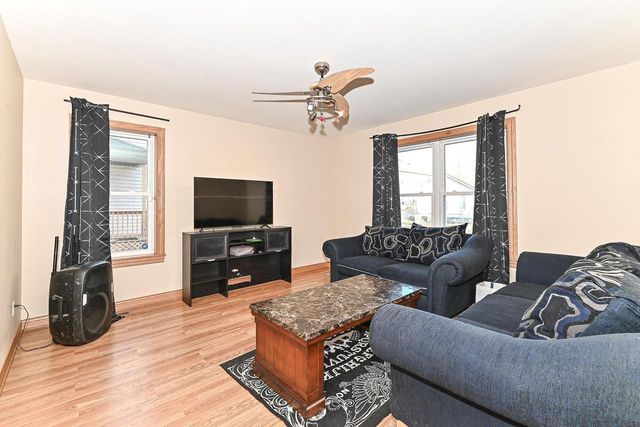 1538 Packard AVENUE, Racine, WI 53403