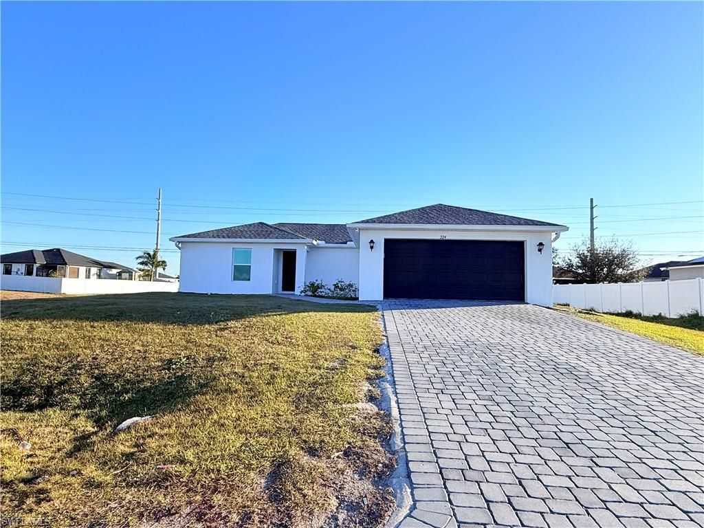 224 NE 24th TER, Cape Coral, FL 33909