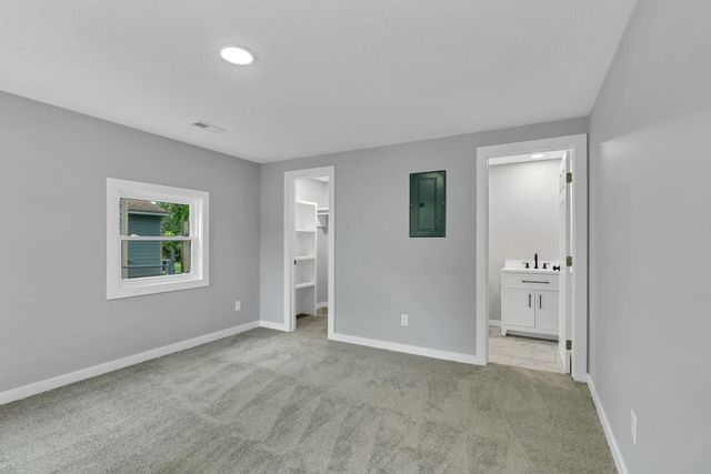 2624 N Green, Wichita, KS 67219