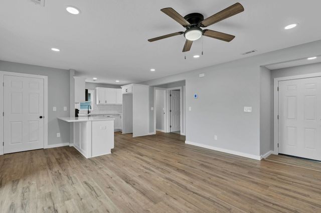 2624 N Green, Wichita, KS 67219