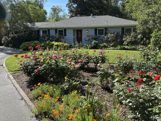 3710 Orchard Ln, Sacramento, CA 95821