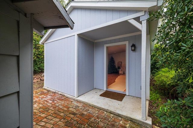 3710 Orchard Ln, Sacramento, CA 95821