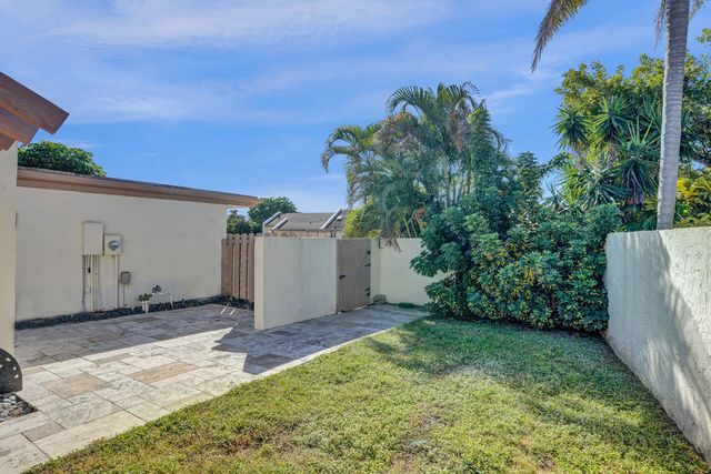 21760 Contado Road, Boca Raton, FL 33433