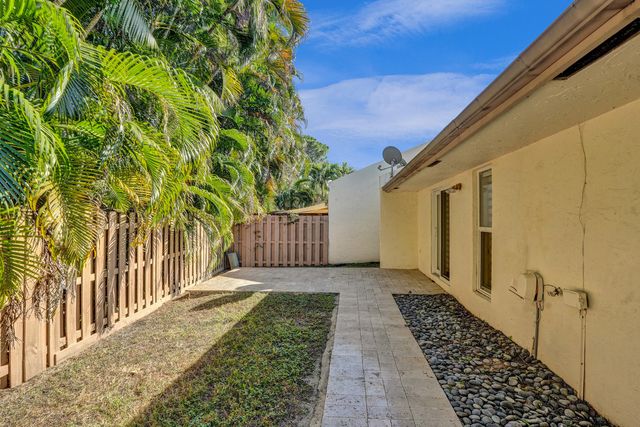 21760 Contado Road, Boca Raton, FL 33433