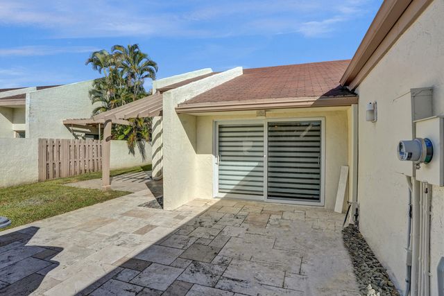 21760 Contado Road, Boca Raton, FL 33433