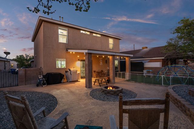 7324 Tolleson Avenue NW, Albuquerque, NM 87114