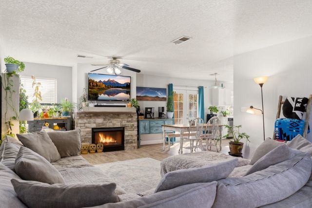 7324 Tolleson Avenue NW, Albuquerque, NM 87114