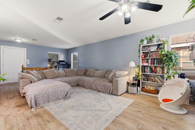 7324 Tolleson Avenue NW, Albuquerque, NM 87114