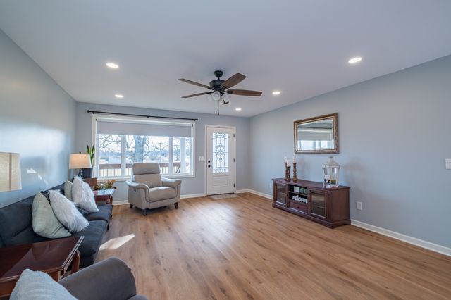 3441 Woodbury Hwy, Manchester, TN 37355