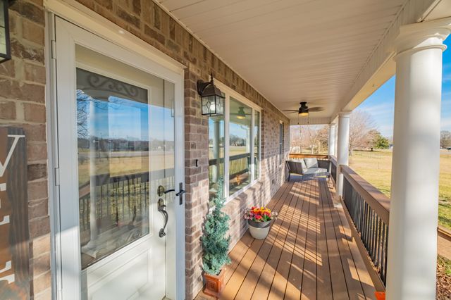 3441 Woodbury Hwy, Manchester, TN 37355