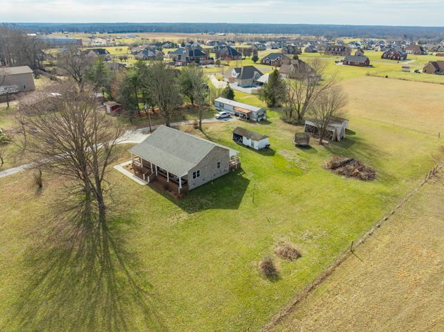 3441 Woodbury Hwy, Manchester, TN 37355