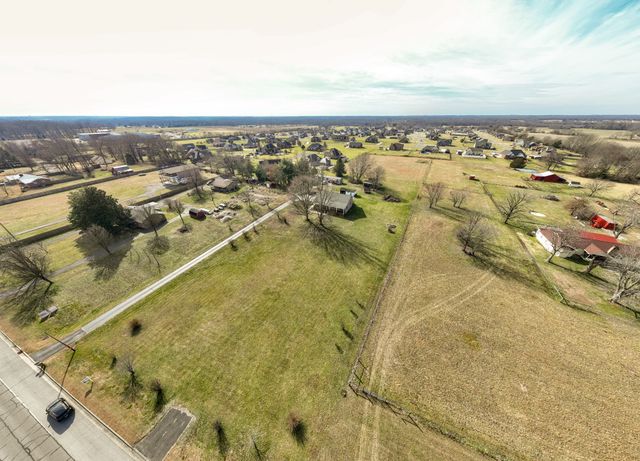 3441 Woodbury Hwy, Manchester, TN 37355