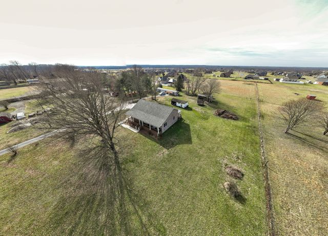 3441 Woodbury Hwy, Manchester, TN 37355