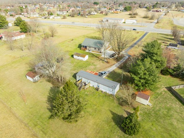 3441 Woodbury Hwy, Manchester, TN 37355