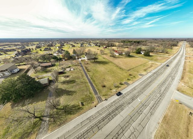 3441 Woodbury Hwy, Manchester, TN 37355