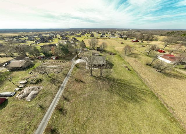 3441 Woodbury Hwy, Manchester, TN 37355