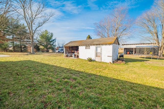 3441 Woodbury Hwy, Manchester, TN 37355