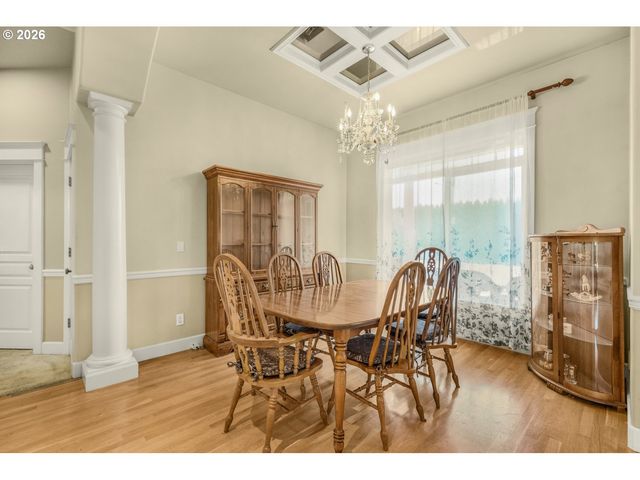 30683 S HIGHWAY 213, Molalla, OR 97038