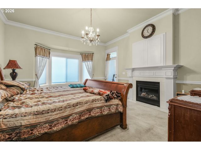 30683 S HIGHWAY 213, Molalla, OR 97038
