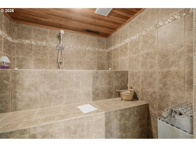 30683 S HIGHWAY 213, Molalla, OR 97038